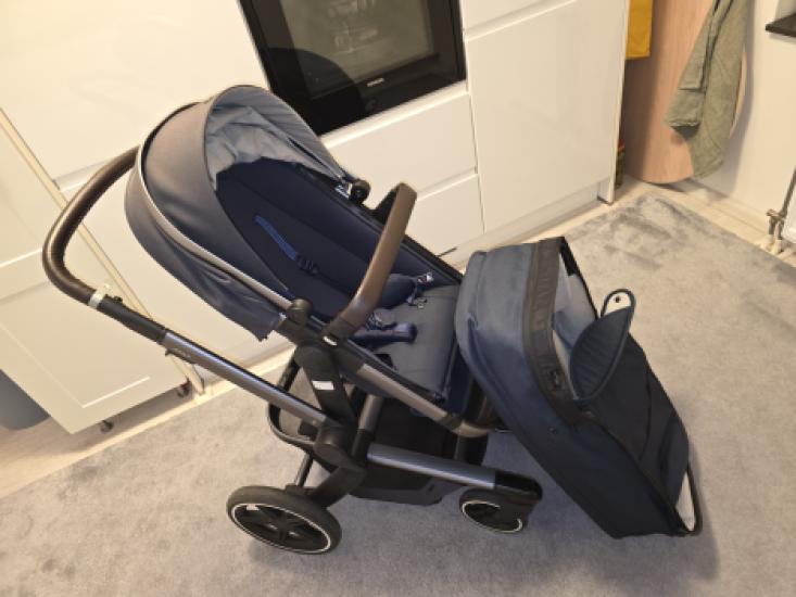 Blauwe Joolz day+ combiwagen