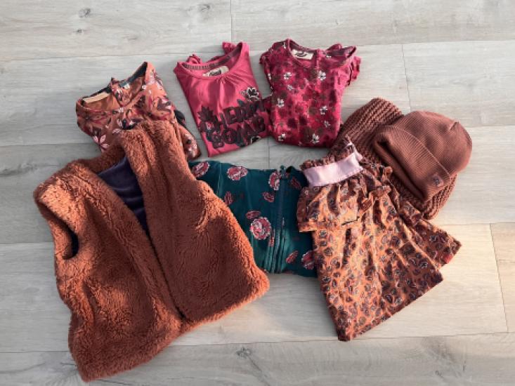 Z8 kledingpakket mt 128-134