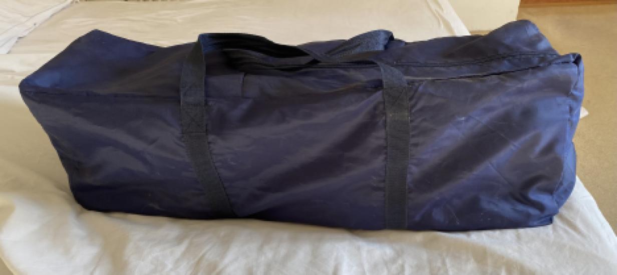 Mooi, groot campingbed.