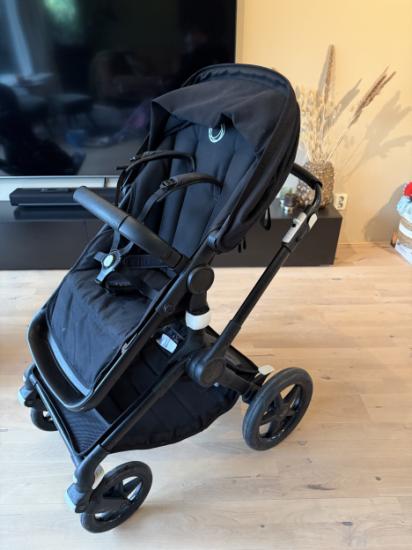 Bugaboo Fox 2 complete black incl voetenzak