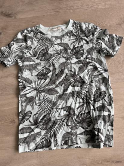 T-shirts,korte broeken & joggingpak