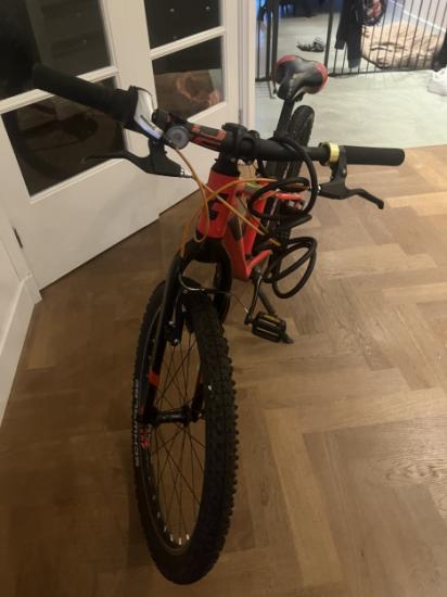Cube rode Mountainbike