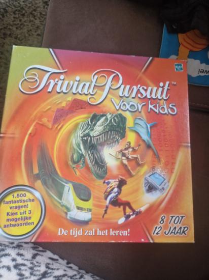 BORDSPELDOOS TRIVIAL PURSUIT KIDS