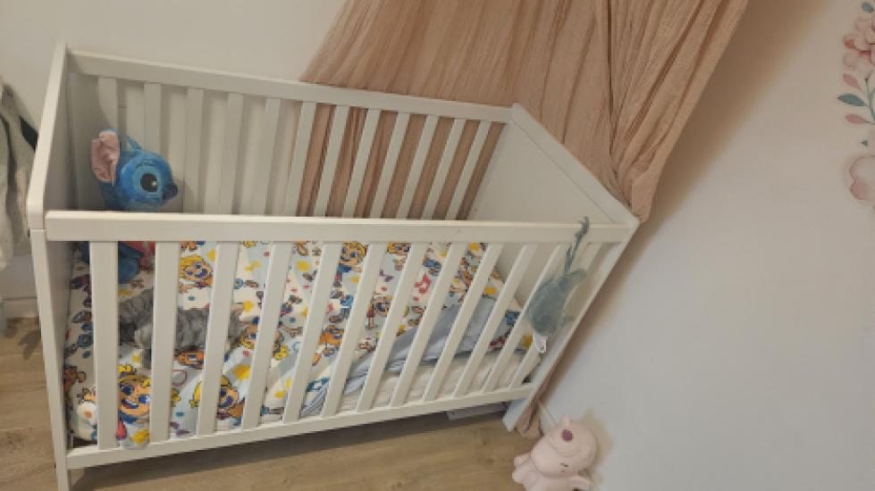 Witte Ledikant Incl. Matras, hemel en beddengoed.