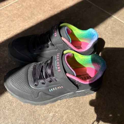 Skechers maat 28
