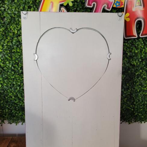 Opgeknapte houten hangkaptafel