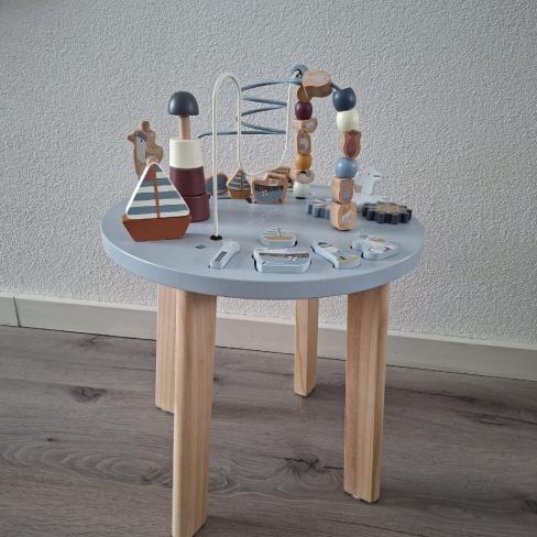 Little Dutch Sailors Bay Activity Table / Activite
