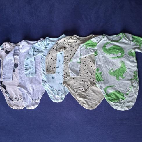 Groot kledingpakket jongen maat 86/92 – 75 stuks