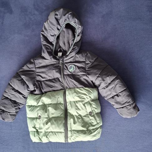 Groot kledingpakket jongen maat 86/92 – 75 stuks