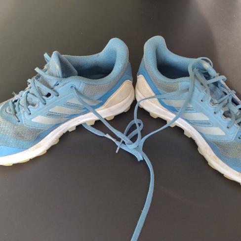 Hockeyschoenen Adidas maat 37 1/3