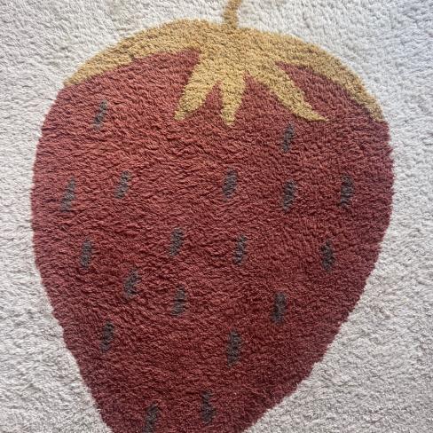 Kleed Ferm Living Aardbei