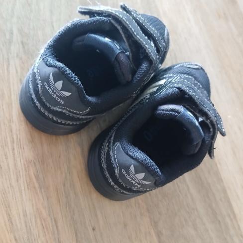Adidas schoentjes