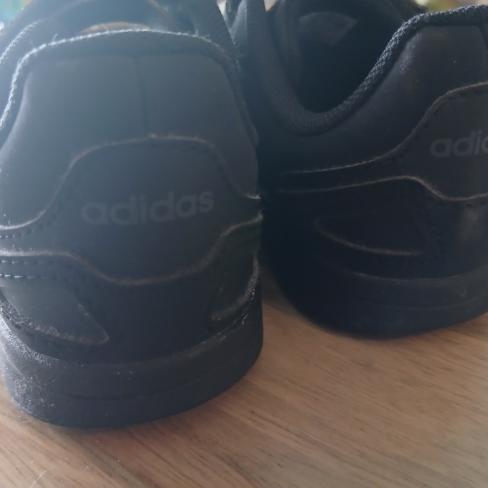 Adidas schoentjes