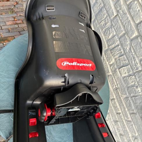 Kinderzitje voor de fiets van Polisport cycle