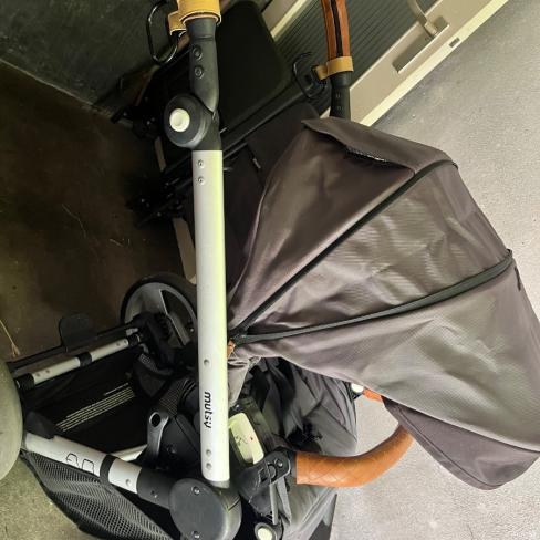 Musty evo kinderwagen