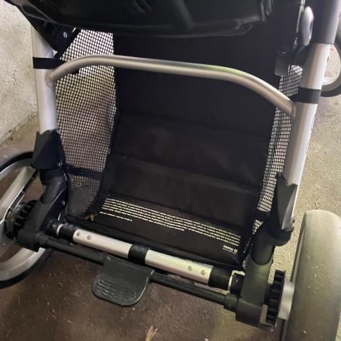 Musty evo kinderwagen