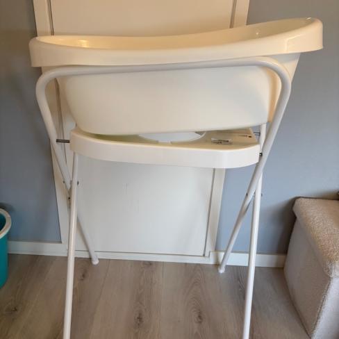 Kinderbadje met standaard