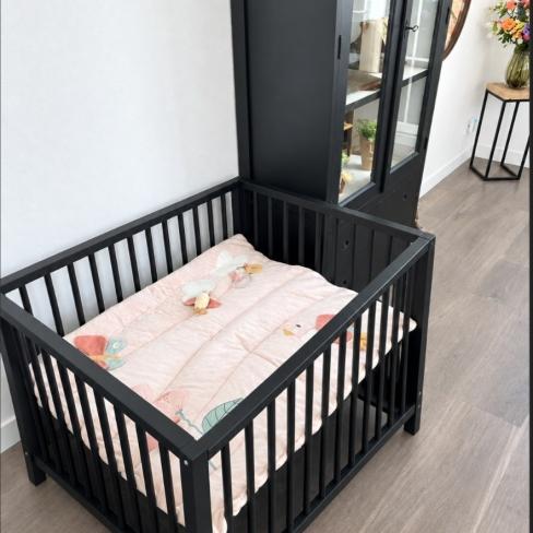 Europe Baby Box Evy in mat zwart
