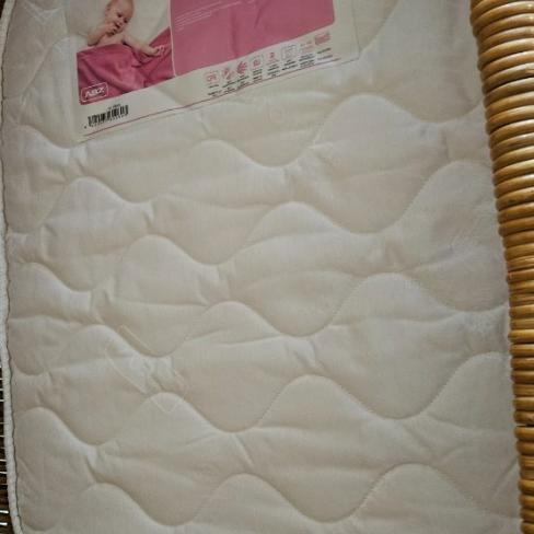 Rotan Wieg