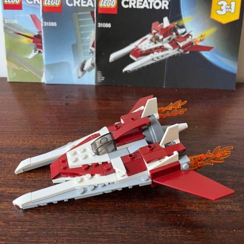 Lego Creator 3 in 1 nr 31086 Futuristisch vliegtui