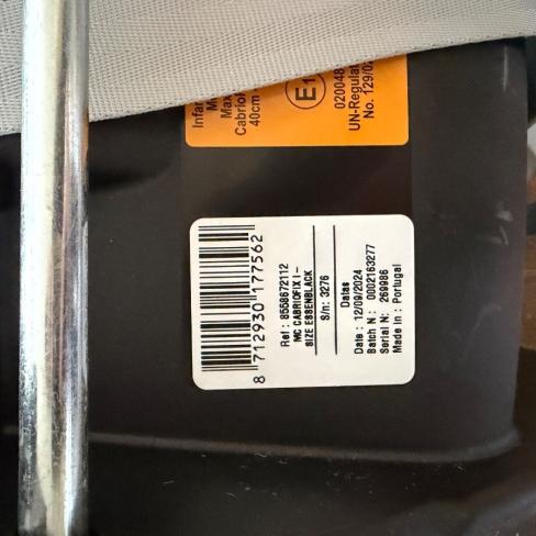 Maxi Cosi i-size cabriofix + base