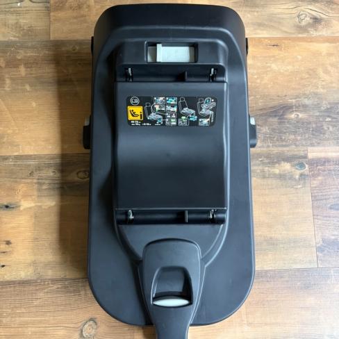 Maxi Cosi i-size cabriofix + base