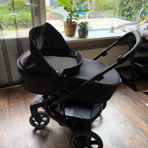Easywalker Harvey5 met Reiswieg en Accessoires