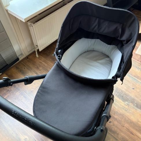 Easywalker Harvey5 met Reiswieg en Accessoires