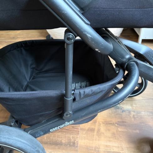Easywalker Harvey5 met Reiswieg en Accessoires