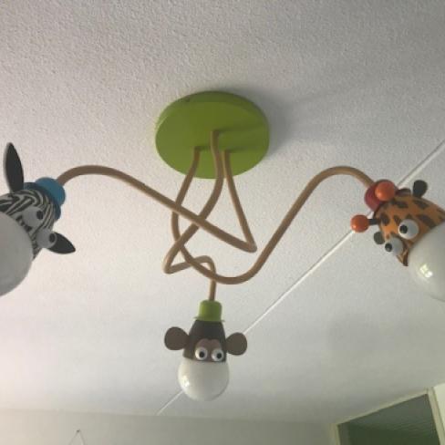 Plafondlamp met dieren voor kinderkamer