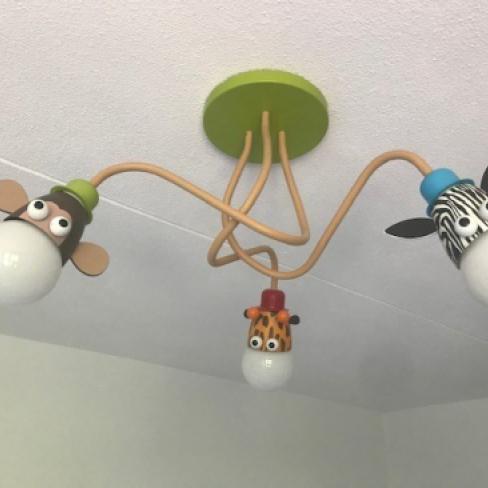 Plafondlamp met dieren voor kinderkamer