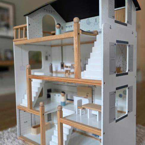 Petit Amelie poppenhuis