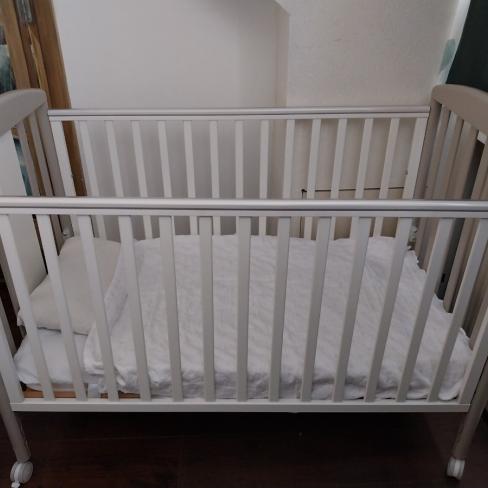 Pali babybedje – zo goed als nieuw!