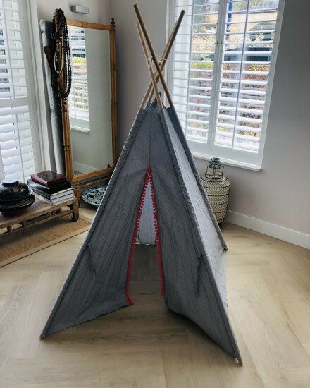 Tippy tent