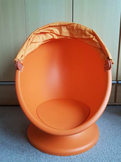 Draaistoel oranje 5.jpg