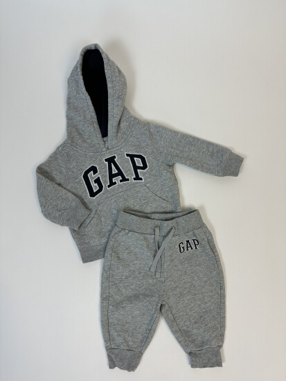 Baby Gap jogging pak