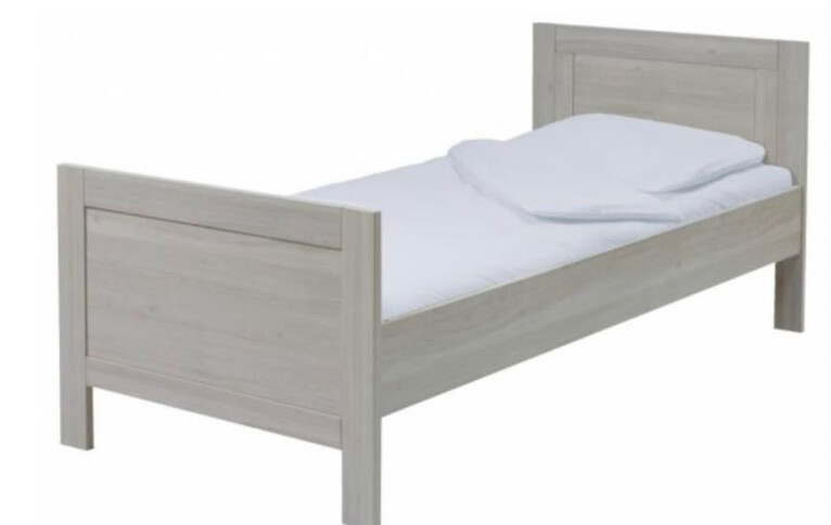 grote bed.jpg