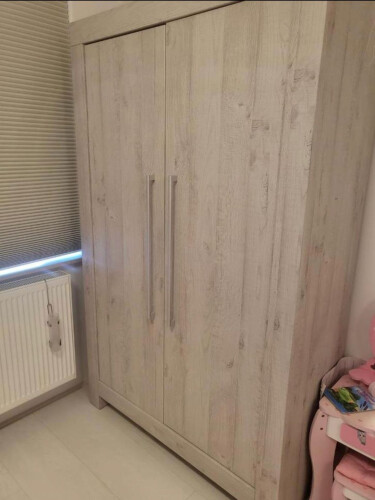Kast.jpg