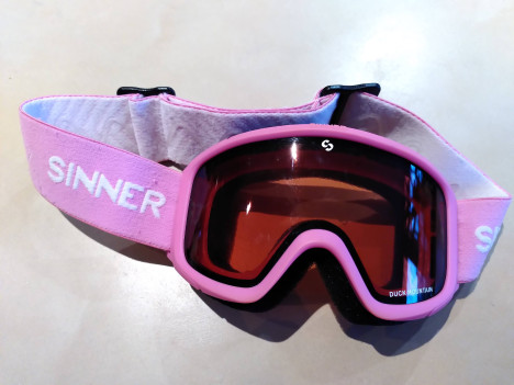 Roze skibril Sinner